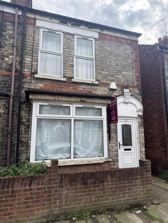 3 bed property, in Manvers Street, £115,000