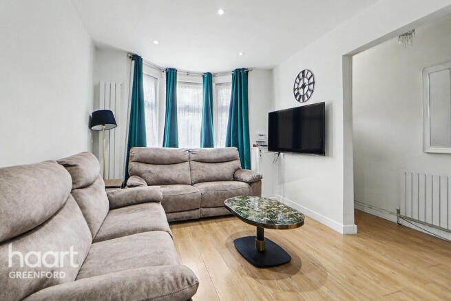3 bed property, in Norwood Road, £550,000