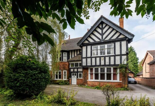 7 bed property, in Plains Road, £950,000
