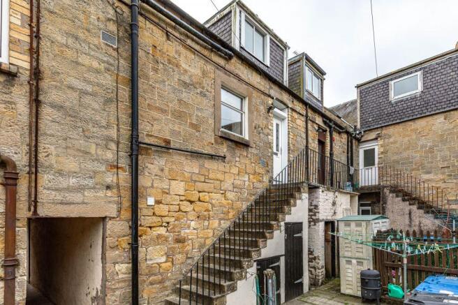 2 bed property, in 1B Morrison Place, £60,000