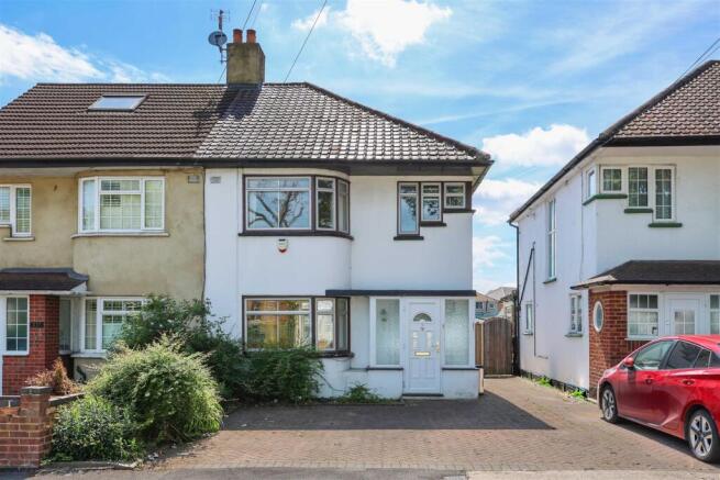 3 bed property, in Windsor Avenue, £525,000
