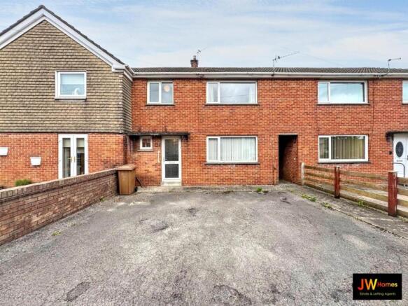 3 bed property, in Dylan Avenue, £149,950