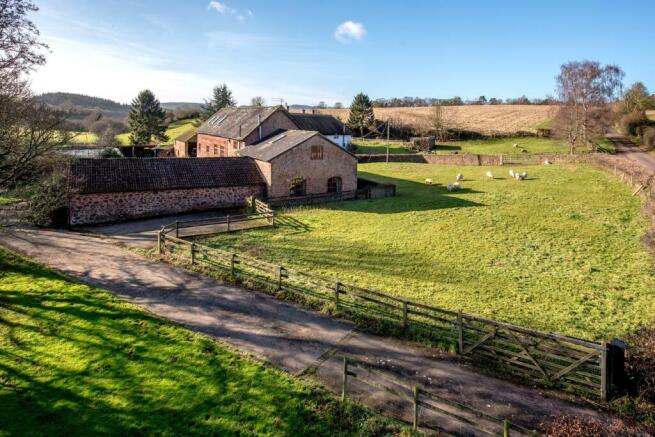 6 bed property, in Crowcombe, £900,000