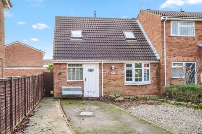 3 bed property, in Caernarvon Close, £150,000