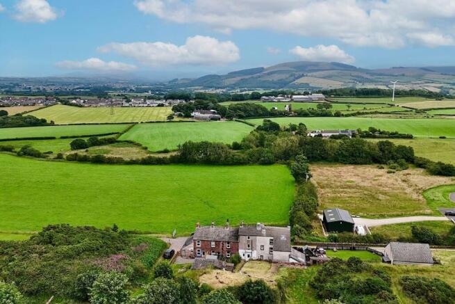 2 bed property, in Bigrigg, £150,000