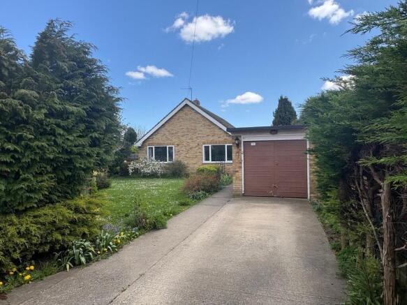 2 bed property, in Crossgate Crescent, £210,000