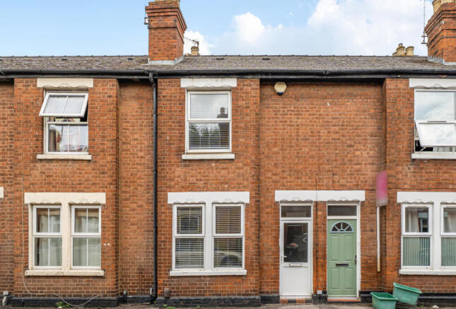 3 bed property, in Mount Street, £210,000
