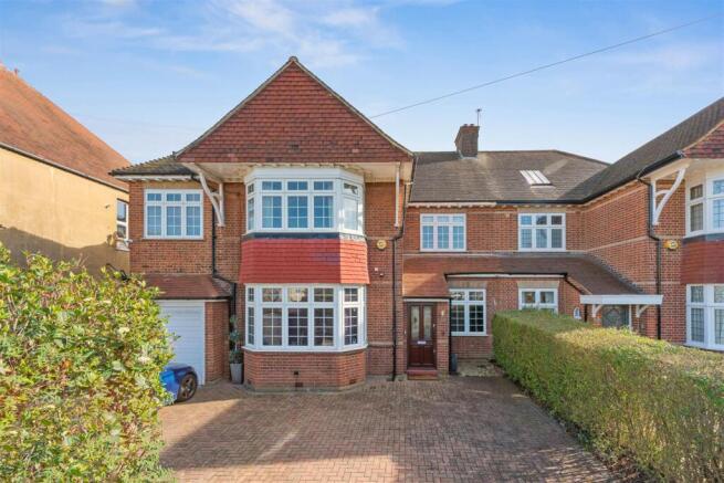 6 bed property, in Milverton Road, £2,999,950