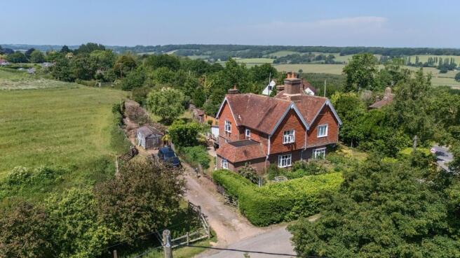3 bed property, in Udimore Road, £550,000