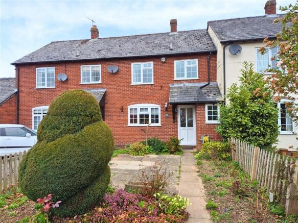 3 bed property, in Redlake Meadow, £195,000