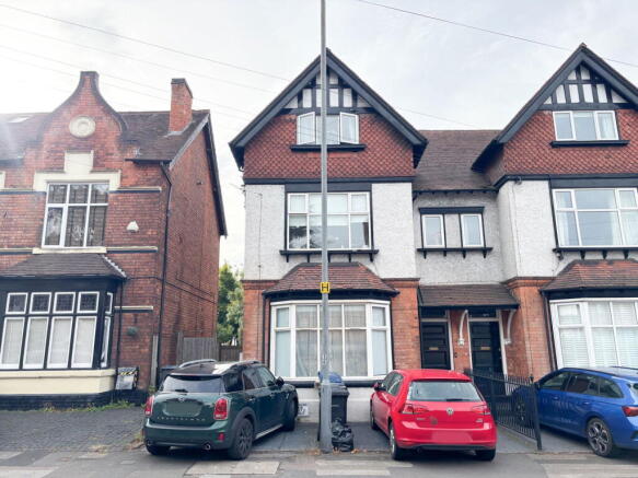 8 bed property, in 90 Victoria Road, £600,000