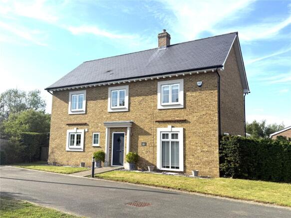 5 bed property, in Bentley Place, £1,450,000
