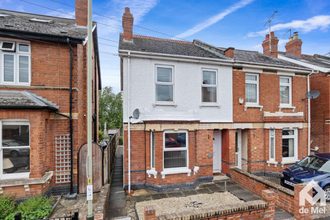 3 bed property, in Oakland Avenue, £475,000