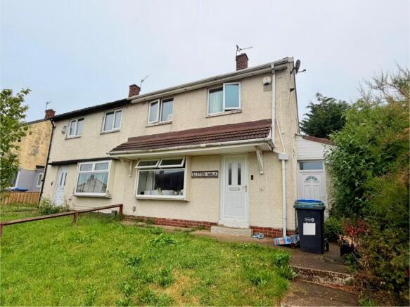 2 bed property, in Alston Walk, £50,000