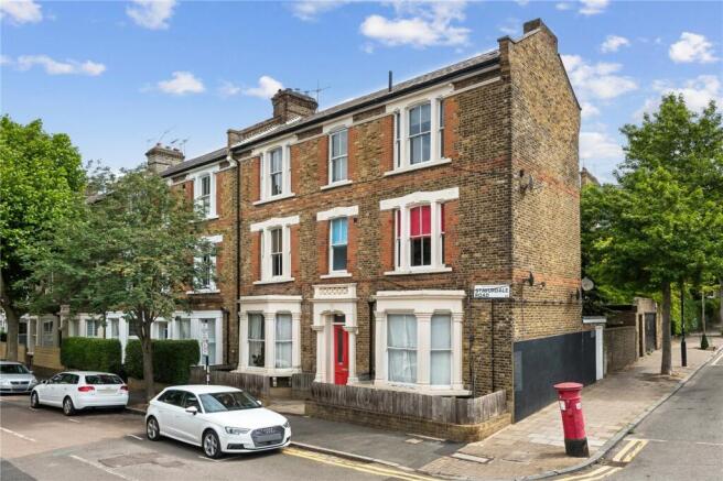 2 bed property, in Stavordale Road, £550,000
