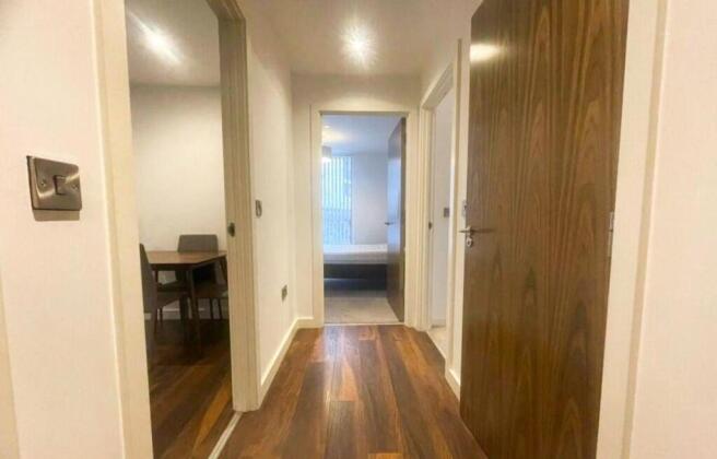 2 bed property, in Regent Road, £205,000