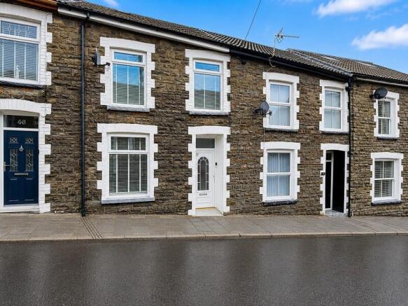 3 bed property, in Kenry Street, £215,000