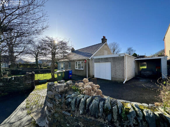 2 bed property, in Llanfawr Road, £295,000