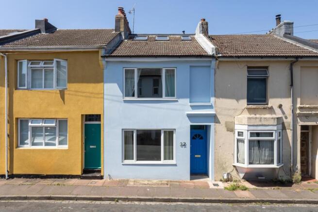 3 bed property, in Islingword Street, £500,000