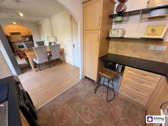 3 bed property, in Bestwood Close, £260,000