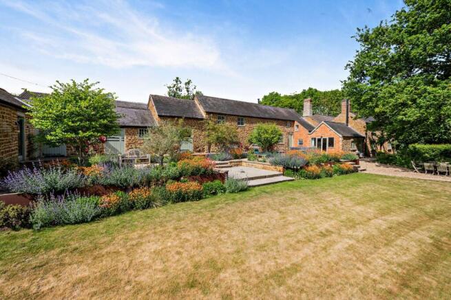 5 bed property, in Launde, £1,500,000
