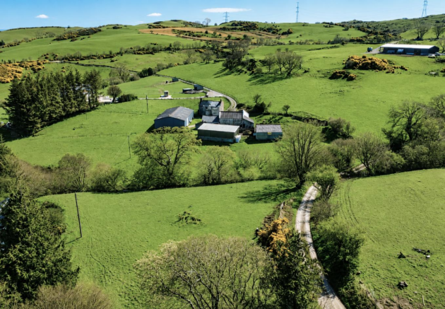 Land, in Betws Yn Rhos, £500,000