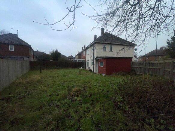 3 bed property, in Wordsworth Road, £75,000