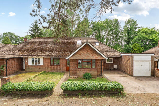 6 bed property, in Send Road, £650,000