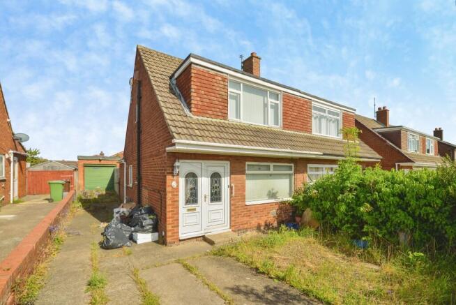 3 bed property, in Maria Drive, £130,000