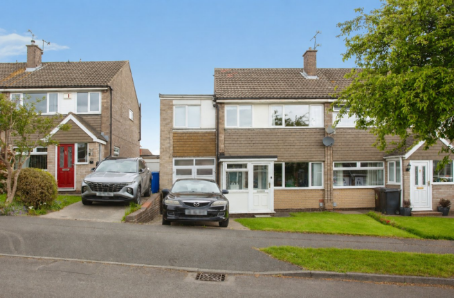 3 bed property, in Medlock Drive, £189,000