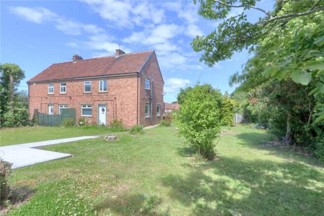 3 bed property, in Parrington Place, £130,000