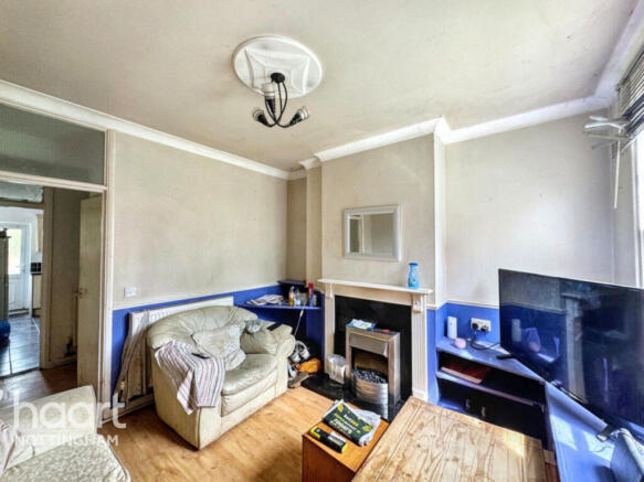 3 bed property, in Robin Hood Terrace, £190,000