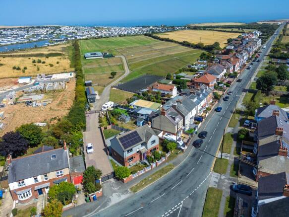 4 bed property, in North Marine Road, £995,000