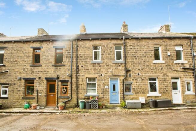 3 bed property, in Rose Terrace, £240,000