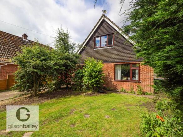 3 bed property, in Ranworth Road, £275,000