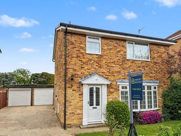 3 bed property, in Eastfields, £290,000