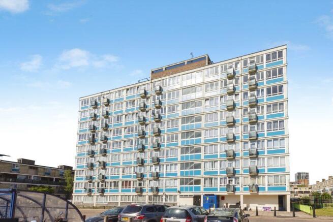1 bed property, in Flat 25, £205,000