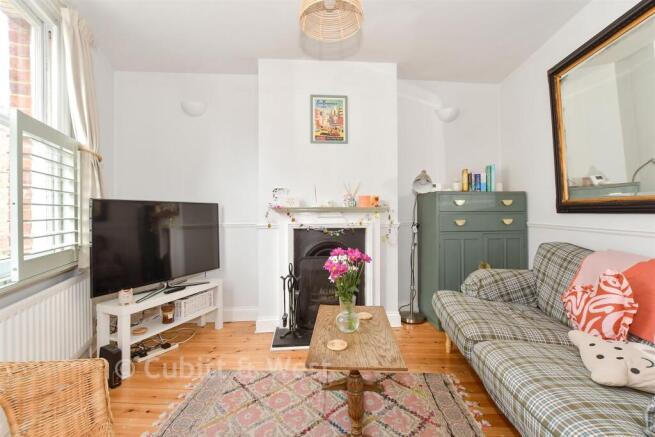 2 bed property, in Church Street, £400,000