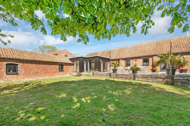 5 bed property, in Skerry Lane, £750,000