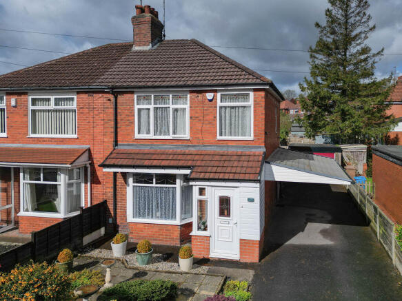 3 bed property, in Phyllis Street, £275,000