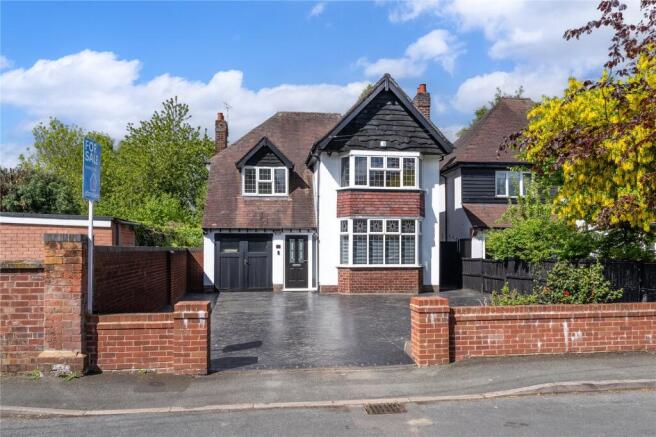 4 bed property, in Riley Crescent, £500,000