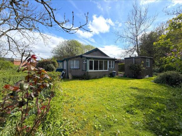 1 bed property, in The Fold, £100,000