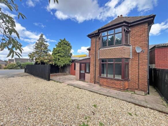 5 bed property, in 64 Peterborough Road, £180,000