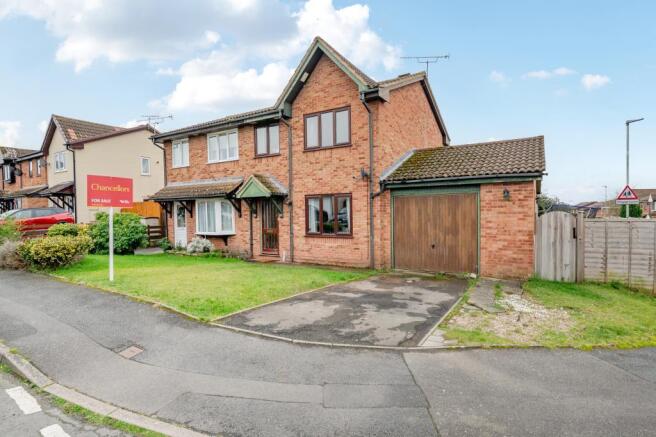 3 bed property, in Leominster, £270,000