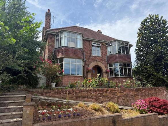 4 bed property, in Darley Park Road, £650,000