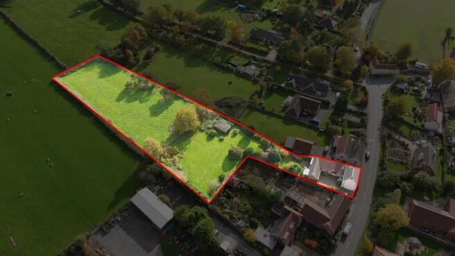 3 bed property, in Town Street, £495,000