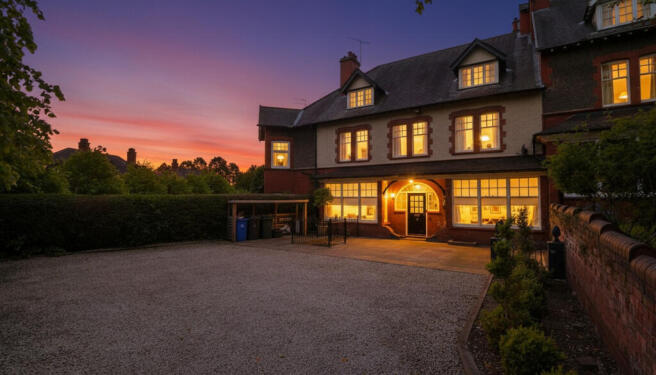 5 bed property, in Windsor Road, £550,000