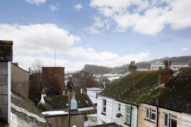 4 bed property, in Exeter Street, £299,000