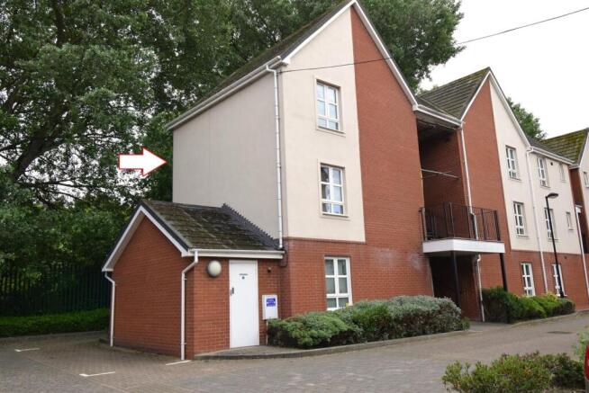 1 bed property, in Heathlands Grange, £70,000