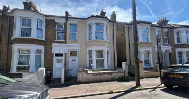 3 bed property, in 76 Princes Street, £250,000